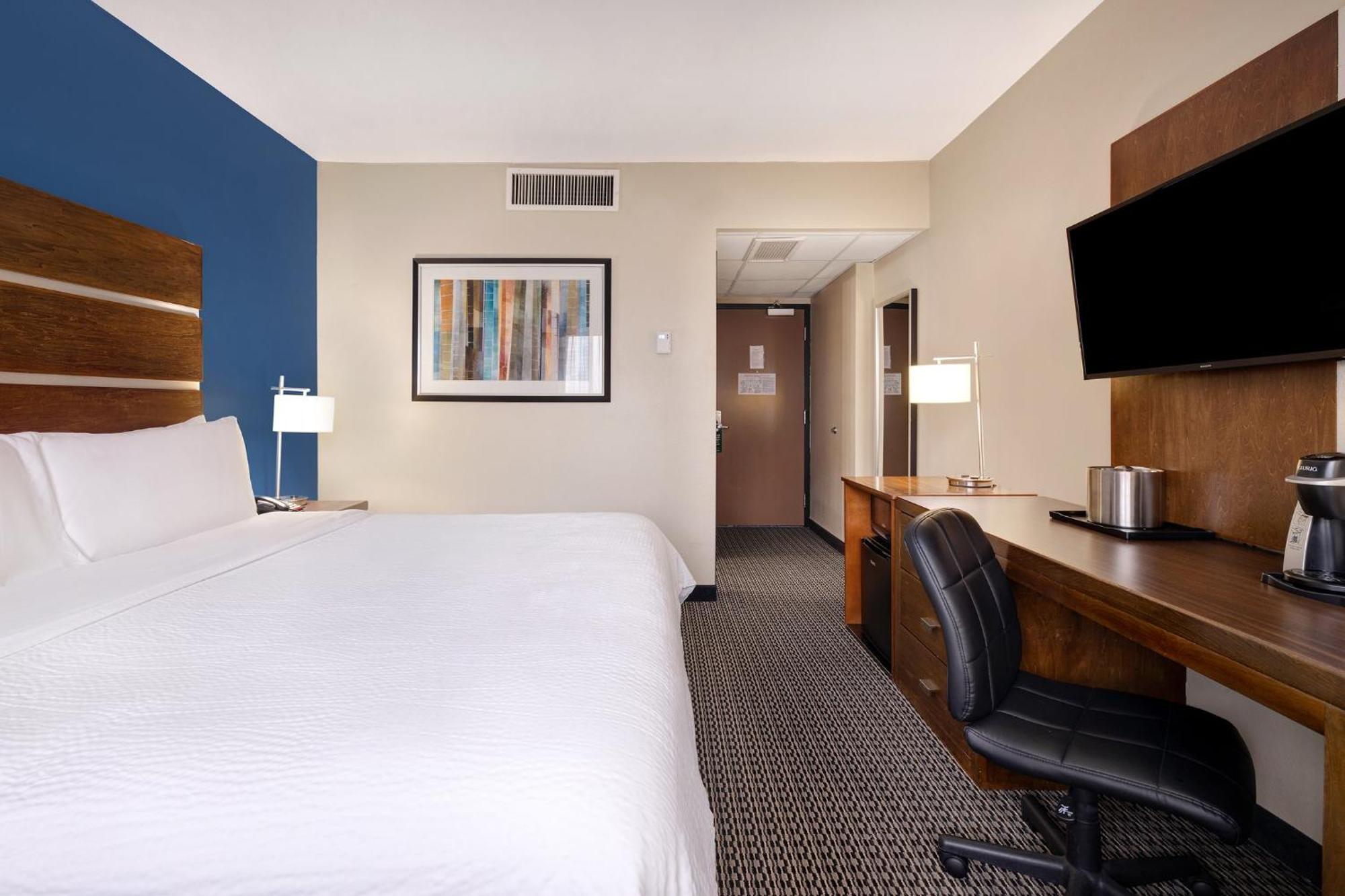 Holiday Inn Houston Downtown, An Ihg Hotel Экстерьер фото